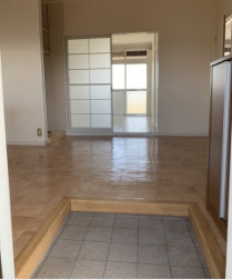 玄関　落ち着いた玄関です