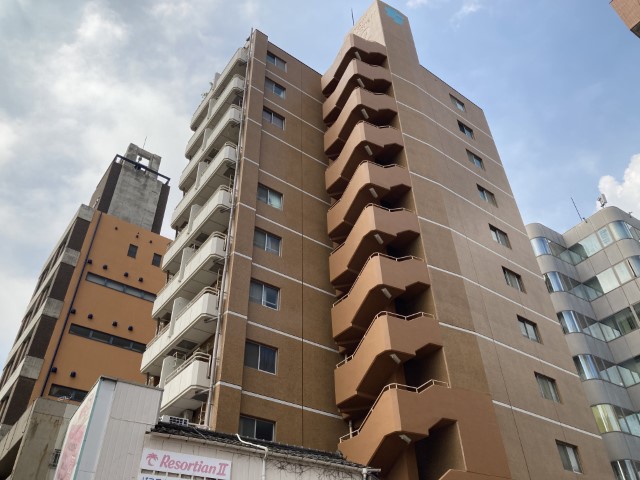 トーカンマンション山下町の建物外観