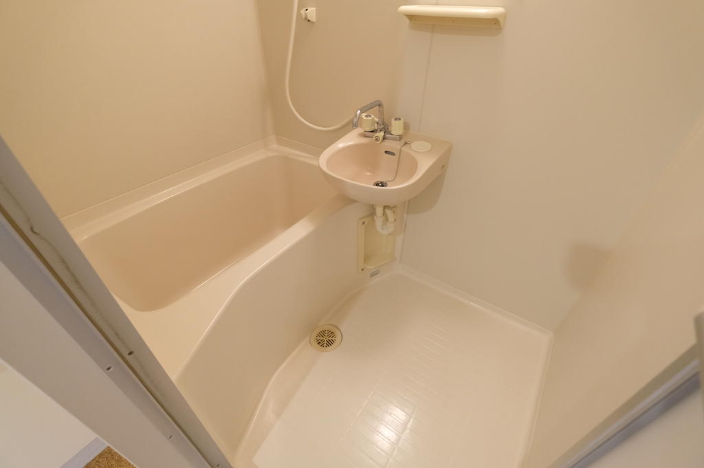 バス・シャワールーム　室内写真は別室です
