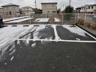 レオパレスＩ　Ｎ南仙台の駐車場