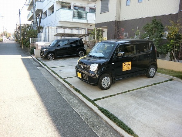 【シャーメゾン柏木の駐車場】