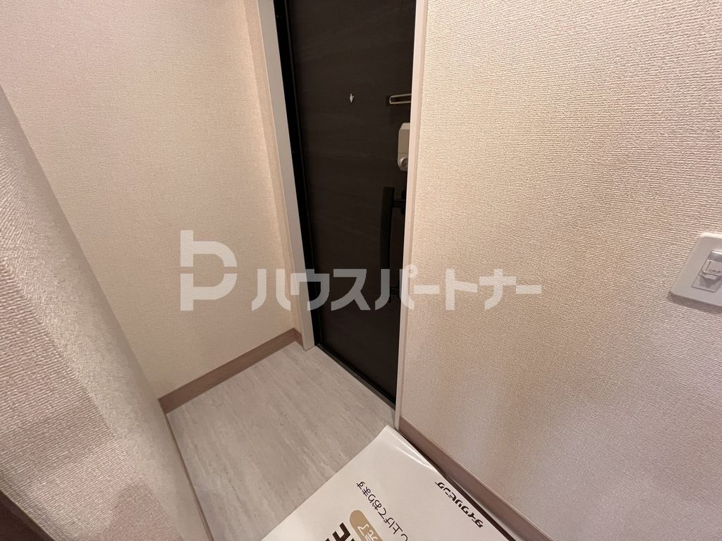 【D-ROOM穴川IIIの玄関】