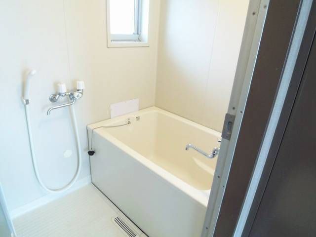 バス・シャワールーム　浴槽
