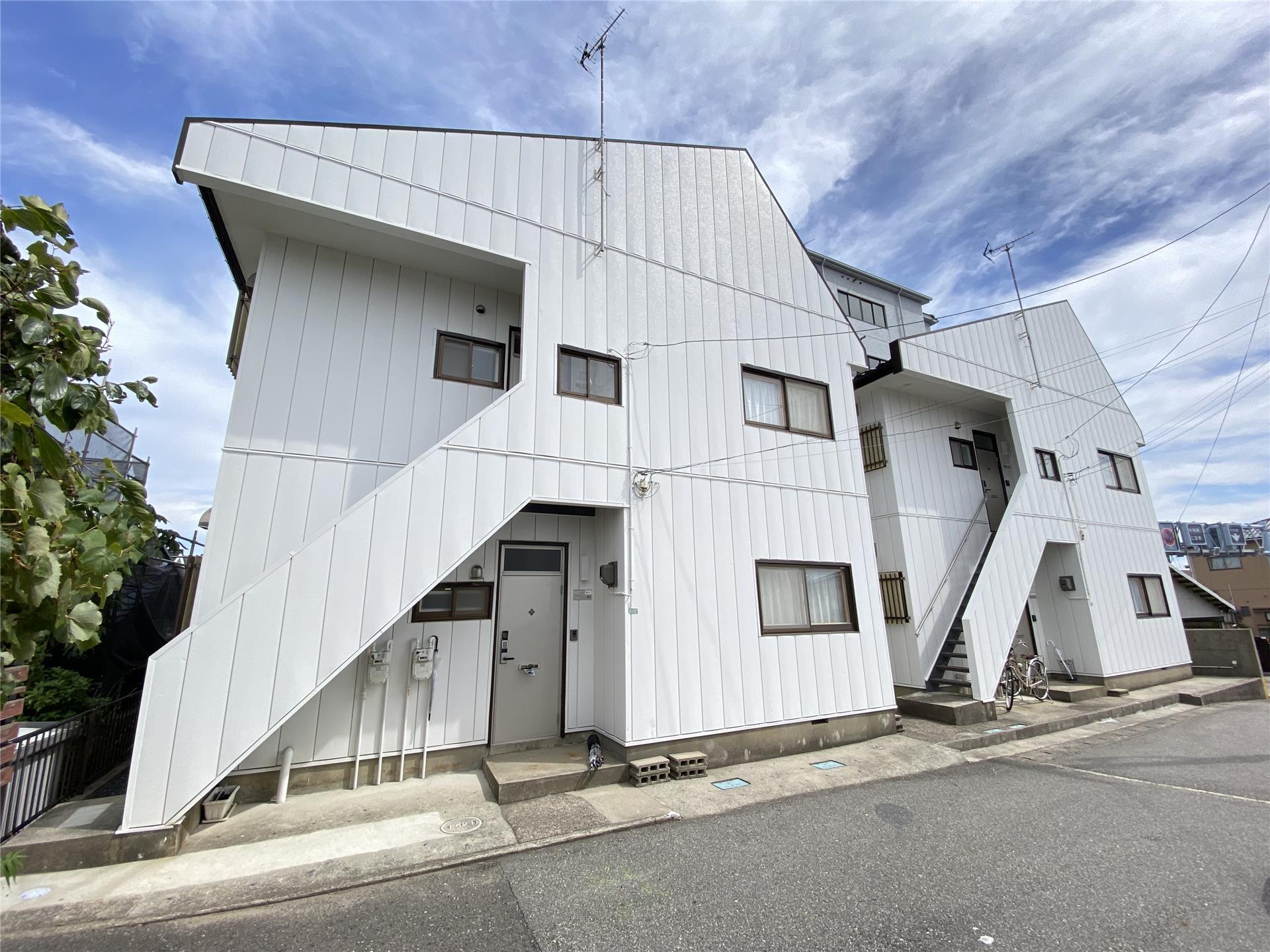 ハイツ青山の建物外観