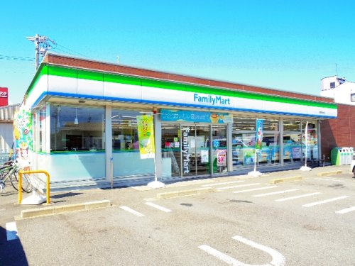 コンビニ　ファミリーマート 静岡用宗店（コンビニ）まで602m