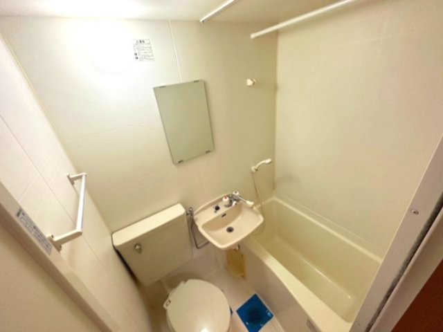 洗面設備　お手入れのしやすい洗面ボウル付