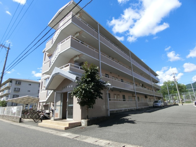 広島市安佐南区山本のマンションの建物外観