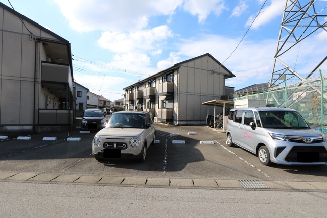 【ステージ長宮Ａの駐車場】