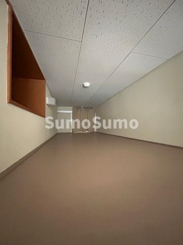 その他部屋・スペース　落ち着いて過ごせるお部屋なので、寝室にいかがでしょうか