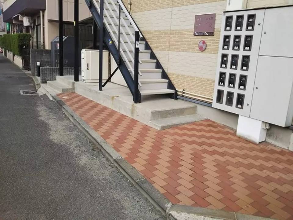 エントランス　アプローチ