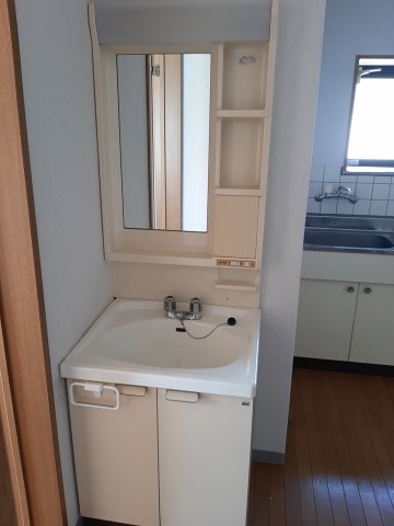 洗面設備　2021年11月撮影※現況を優先致します。