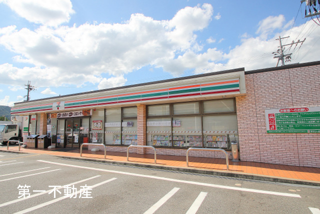 コンビニ　セブンイレブン西脇和布町店（コンビニ）まで1230m