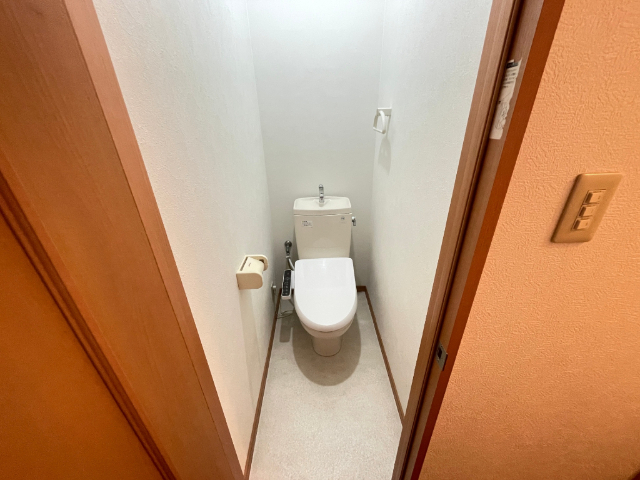 トイレ　清潔感のあるトイレです