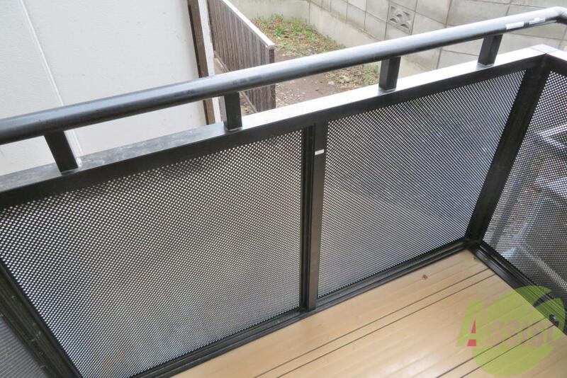 バルコニー　バルコニーは洗濯物もしっかり干せそうな広さです。