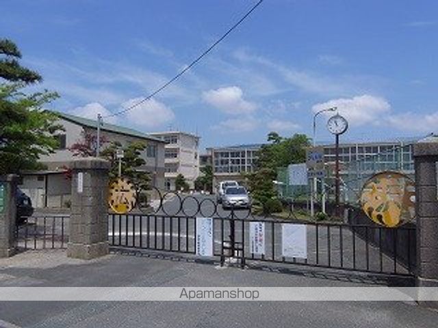 小学校　広沢小学校（小学校）まで3106m
