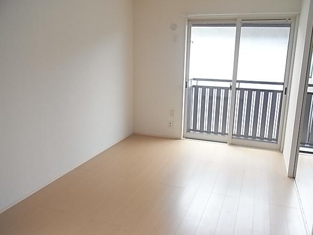 その他部屋・スペース　★角部屋の明るいお部屋！★