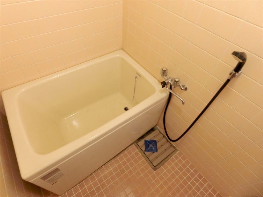 バス・シャワールーム　綺麗なお風呂??