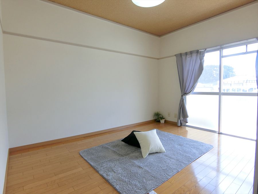 その他部屋・スペース　風通しも良い寝室です☆