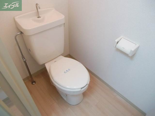 トイレ　同タイプのお部屋の写真です