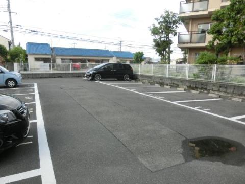 ラ・ヴェール茨木　その他共有部分　駐車場