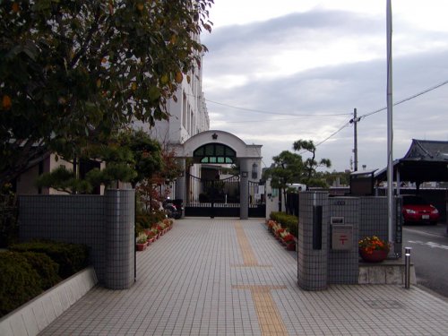 小学校　大阪市立大江小学校（小学校）まで914m