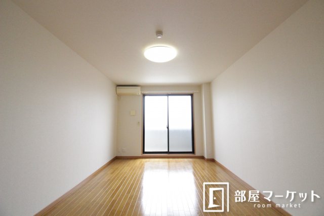 居室・リビング　同型タイプ