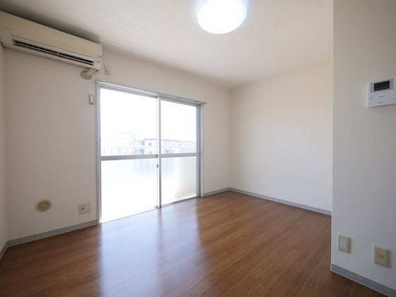 居室・リビング　他号室のお写真です