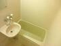 バス・シャワールーム　バスとトイレは完全個別です。