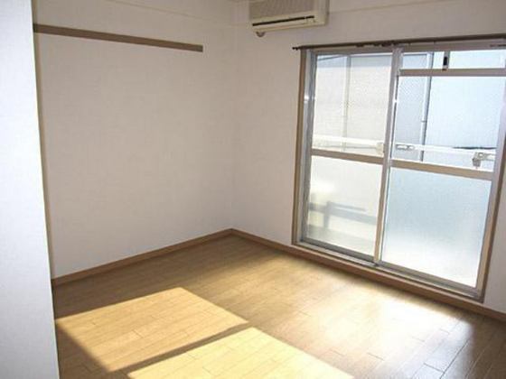 居室・リビング　※別部屋の写真です