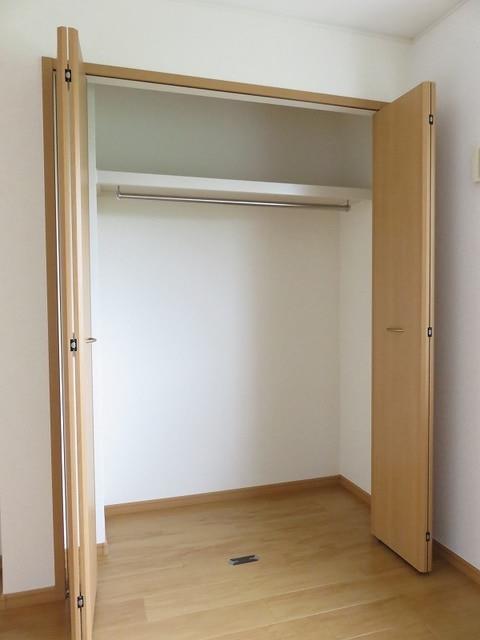 収納　クローゼット