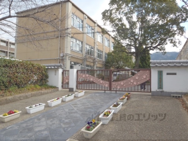 小学校　醍醐西小学校（小学校）まで350m