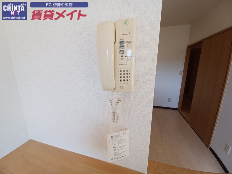 セキュリティ　同型参考写真