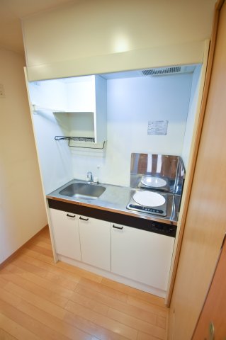 キッチン　IHキッチンなので料理も楽しめますね