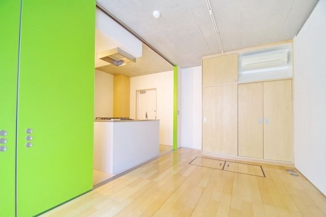 その他部屋・スペース　★綺麗なフローリングの洋室★