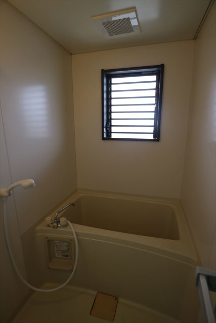 バス・シャワールーム　※写真は他号室です