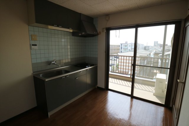 居室・リビング　※写真は他号室です