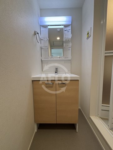 洗面設備　ベル　ルミエール中川　独立洗面台