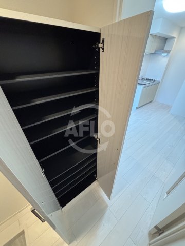 収納　ベル　ルミエール中川　シューズボックス