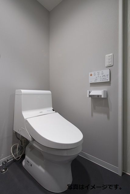 トイレ　清潔感のあるトイレです