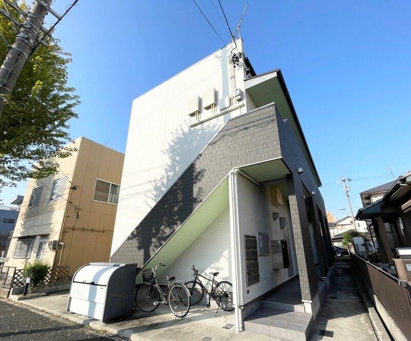 建物外観　落ち着いた雰囲気の外観です