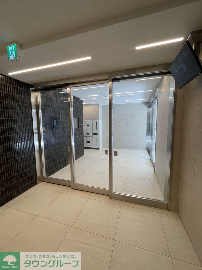 エントランス　エントランス