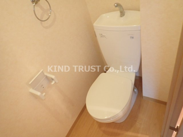 トイレ　落ち着いたトイレです