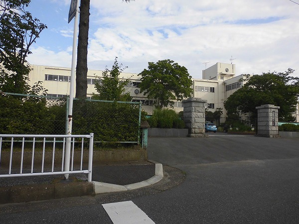 小学校　市原市立白金小学校（小学校）まで725m