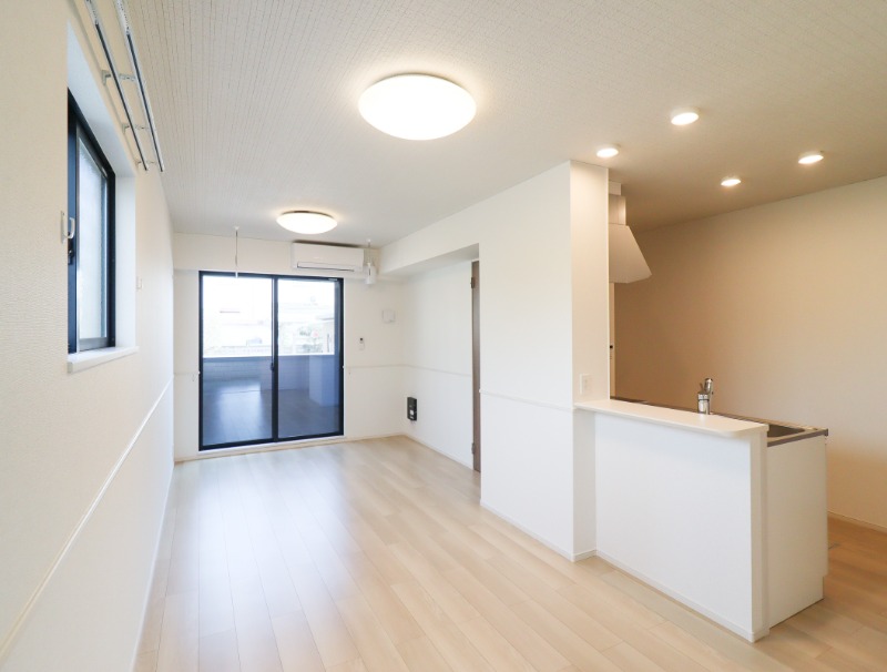 居室・リビング　図面と現状に相違がある場合には現状を優先