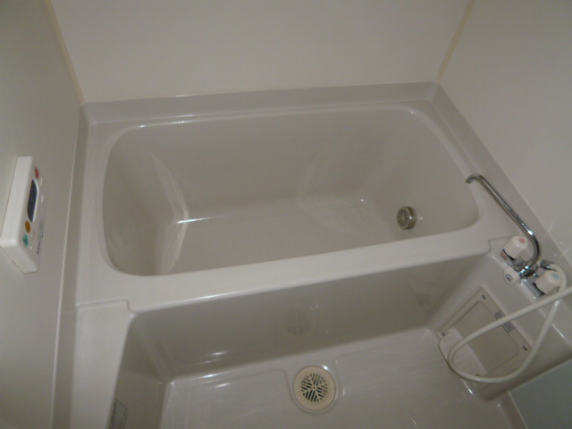 バス・シャワールーム　追い焚きバス