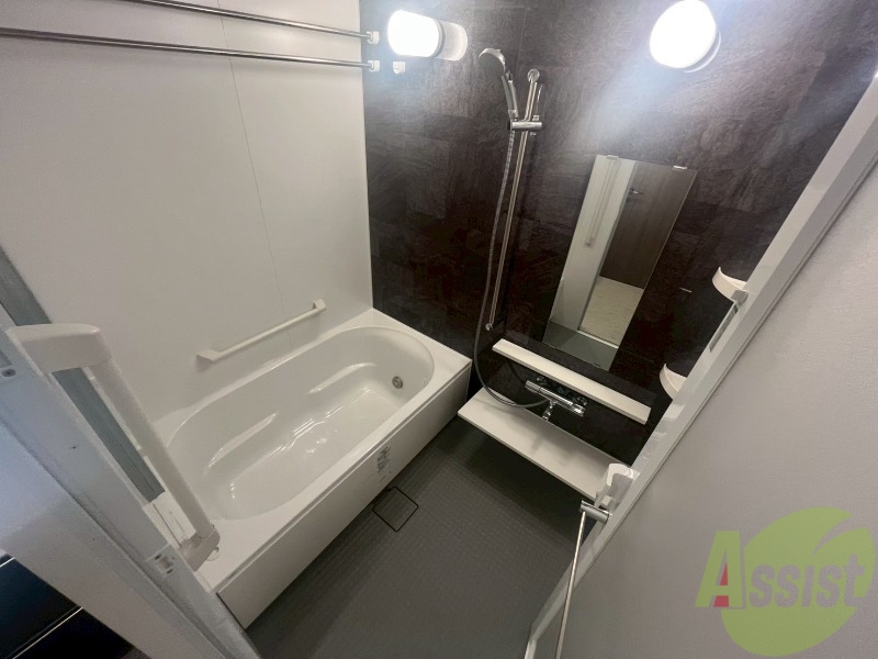 バス・シャワールーム　追い炊き機能付きでいつでも温かいお風呂に入れますね。