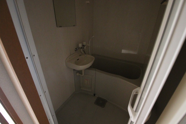 バス・シャワールーム　※別室の参考写真の為、現況優先です。