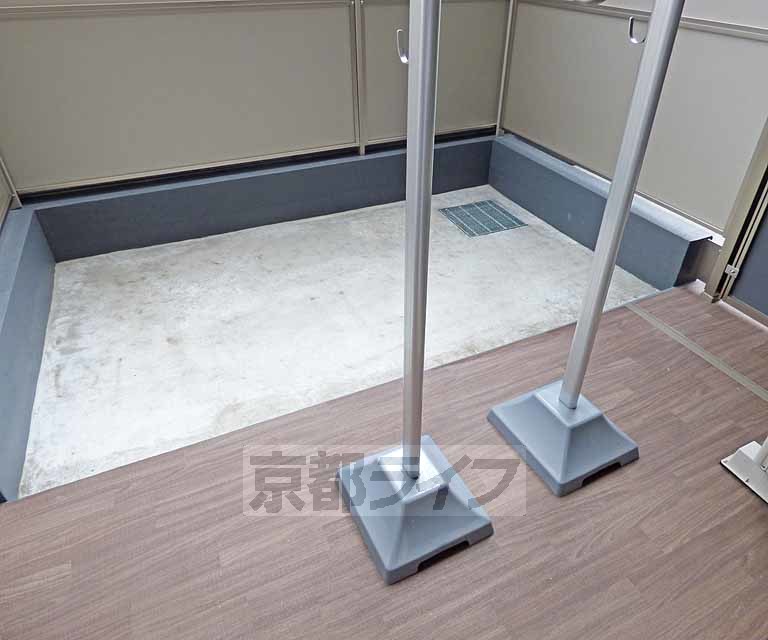 バルコニー　広々としたバルコニーです。