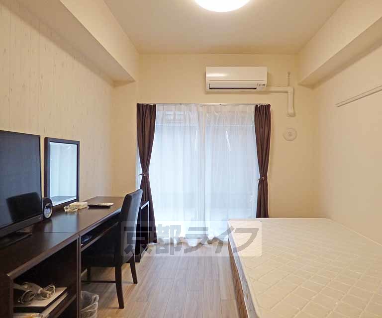 居室・リビング　広々とした室内です。