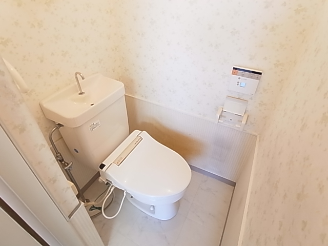 トイレ　トイレ